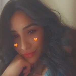 Meet your Posher, Georgia